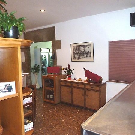 Restaurant Fonda Giralt Hotel Amer Екстериор снимка