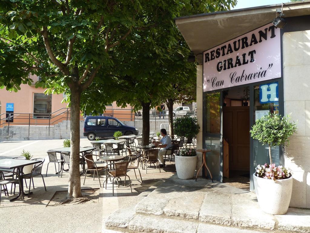 Restaurant Fonda Giralt Hotel Amer Екстериор снимка