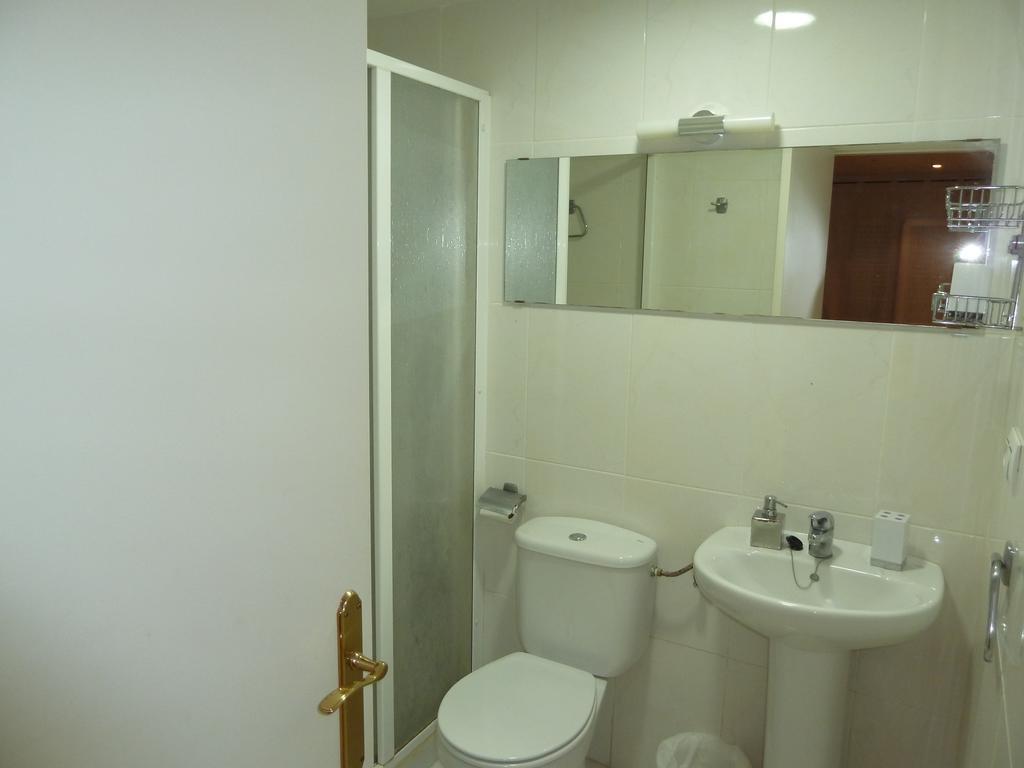 Restaurant Fonda Giralt Hotel Amer Стая снимка